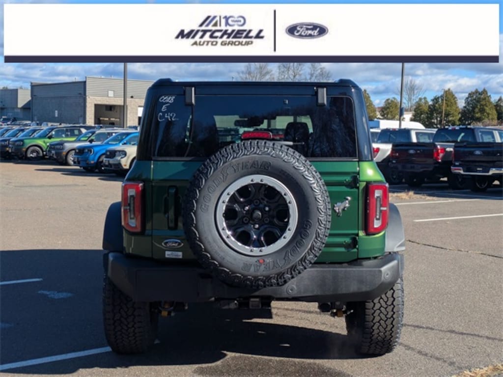 New 2025 Ford Bronco Outer Banks SUV