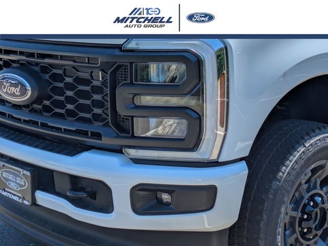 2026 Ford F-350 Super Duty XL - Photo 9