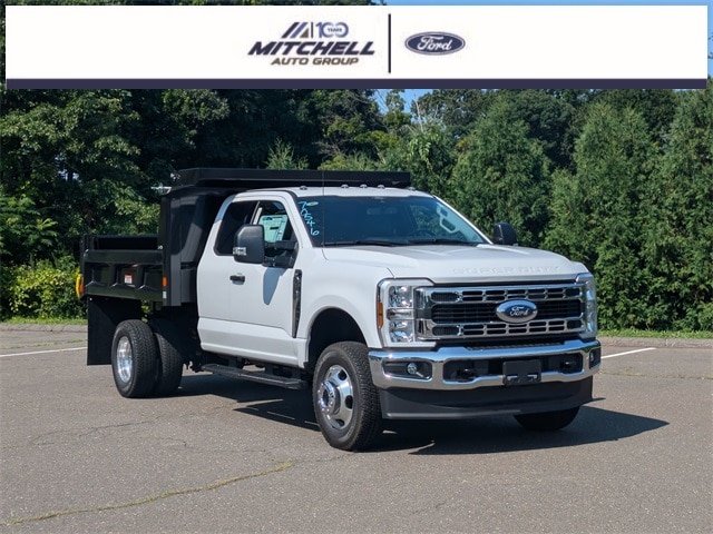 2024 Ford F-350 Chassis Truck Super Cab 
