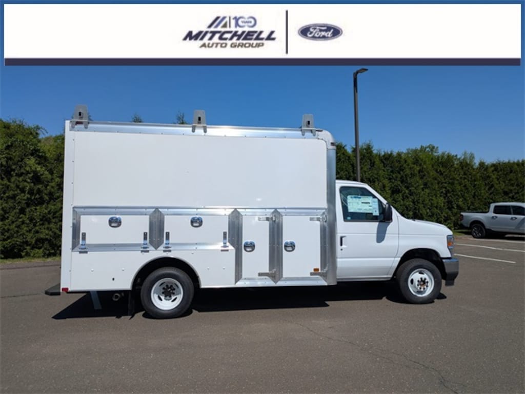 New 2026 Ford E-350 Chassis Upfitted w/ Dejana Duracube Max Body VAN
