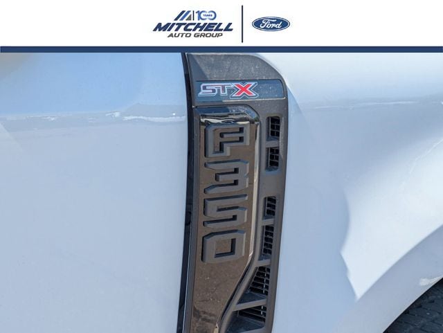 2026 Ford F-350 Super Duty XL - Photo 34