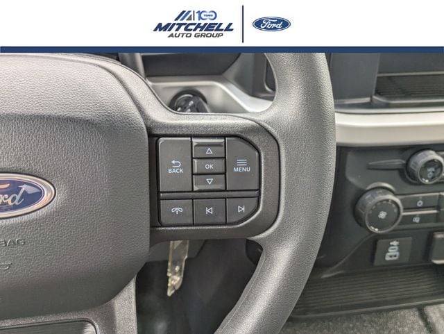 2025 Ford F-550 Super Duty Chassis Cab XL - Photo 16