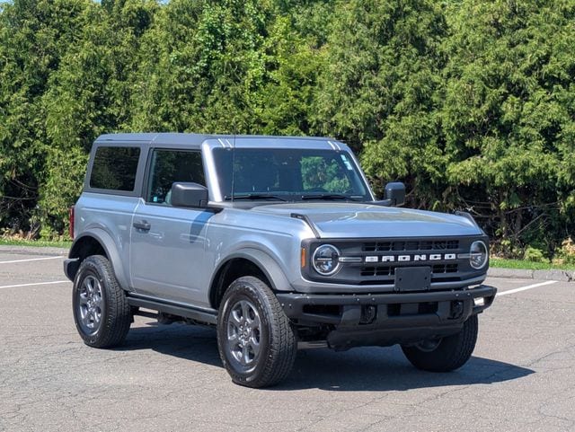2023 Ford Bronco Black Diamond 4x4's photo