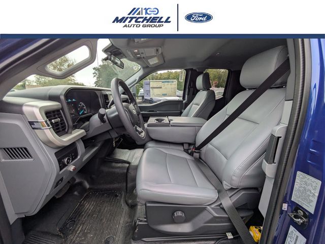 2026 Ford F-350 Super Duty Chassis Cab XL - Photo 22