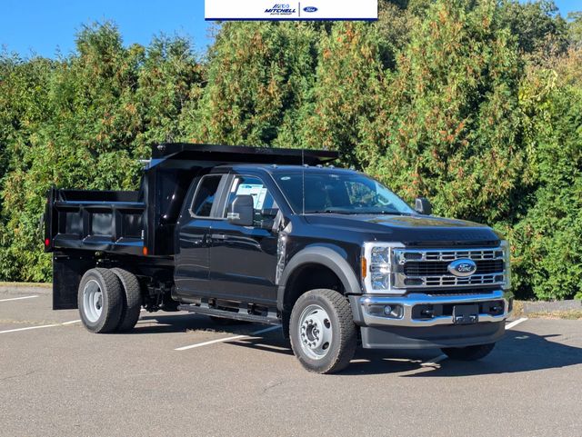 2026 Ford F-550 Chassis TRUCK 