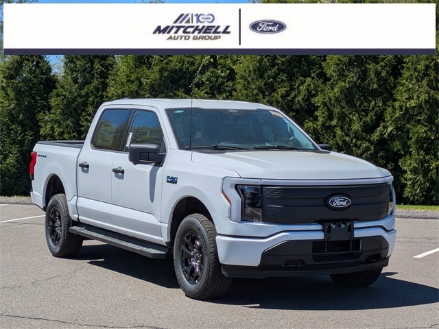 2025 Ford F-150 Lightning XLT's photo