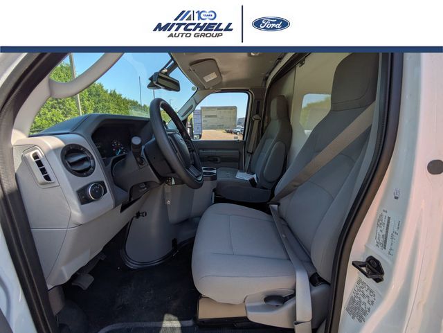 2026 Ford E-Series Cutaway Base - Photo 22