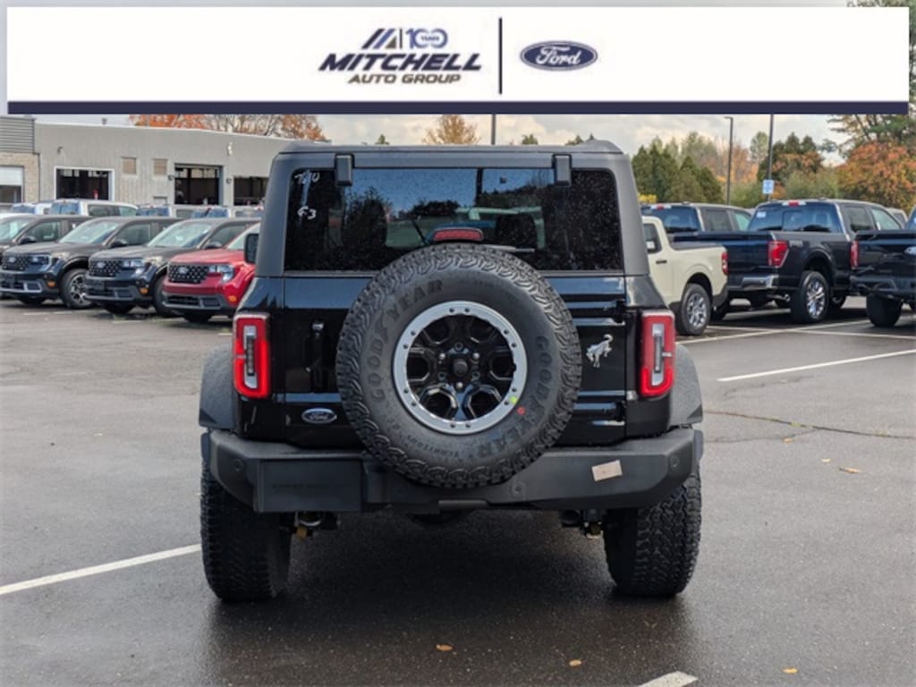 New 2025 Ford Bronco Outer Banks SUV