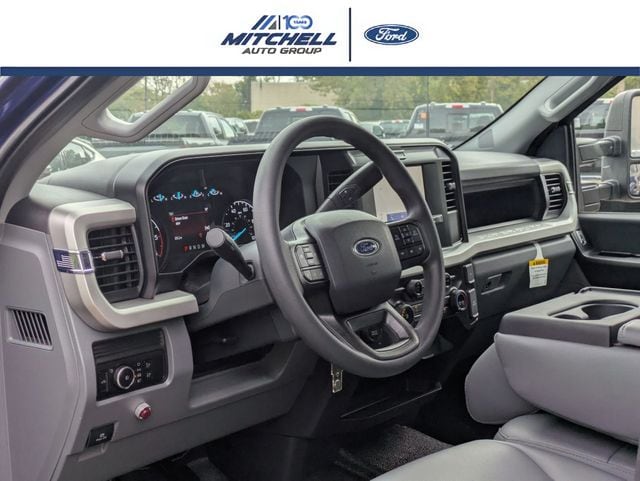 2026 Ford F-350 Super Duty Chassis Cab XL - Photo 12
