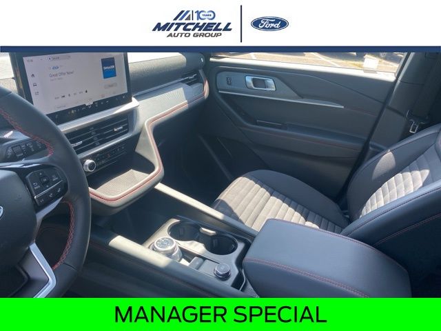 2026 Ford Explorer ST-Line - Photo 16