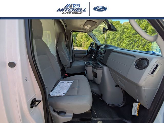 2026 Ford E-Series Cutaway Base - Photo 28