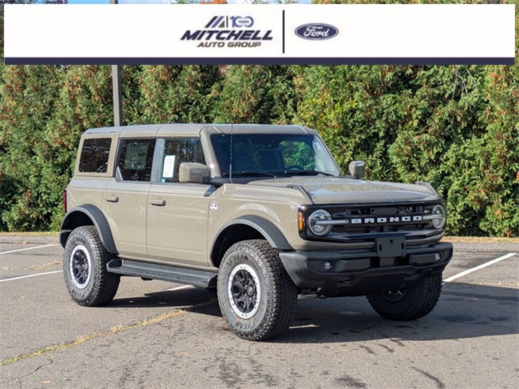 New 2025 Ford Bronco Outer Banks SUV