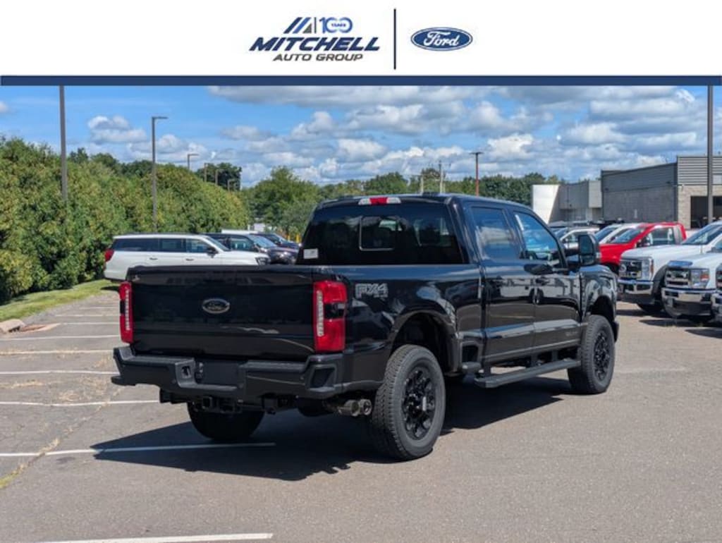 New 2026 Ford F-250 XLT Super Duty Truck Crew Cab