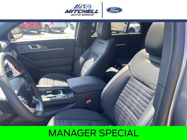 2026 Ford Explorer ST-Line - Photo 15