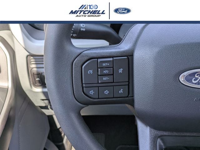 2026 Ford F-350 Super Duty XL - Photo 16