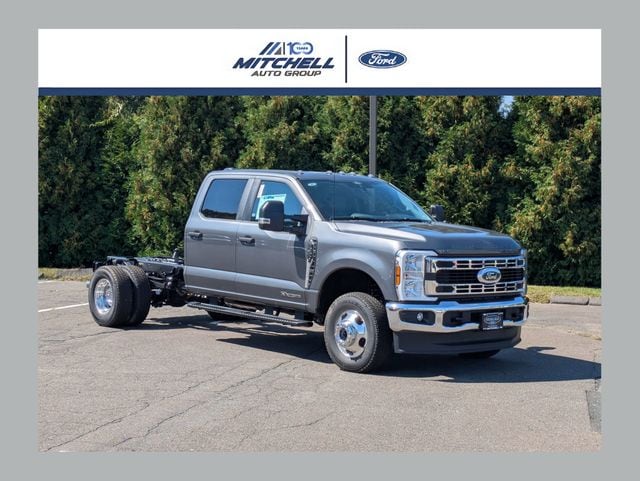 2026 Ford F-350 Chassis TRUCK 