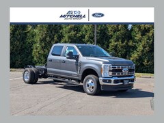 2026 Ford F-350 Chassis Cab Truck Crew Cab