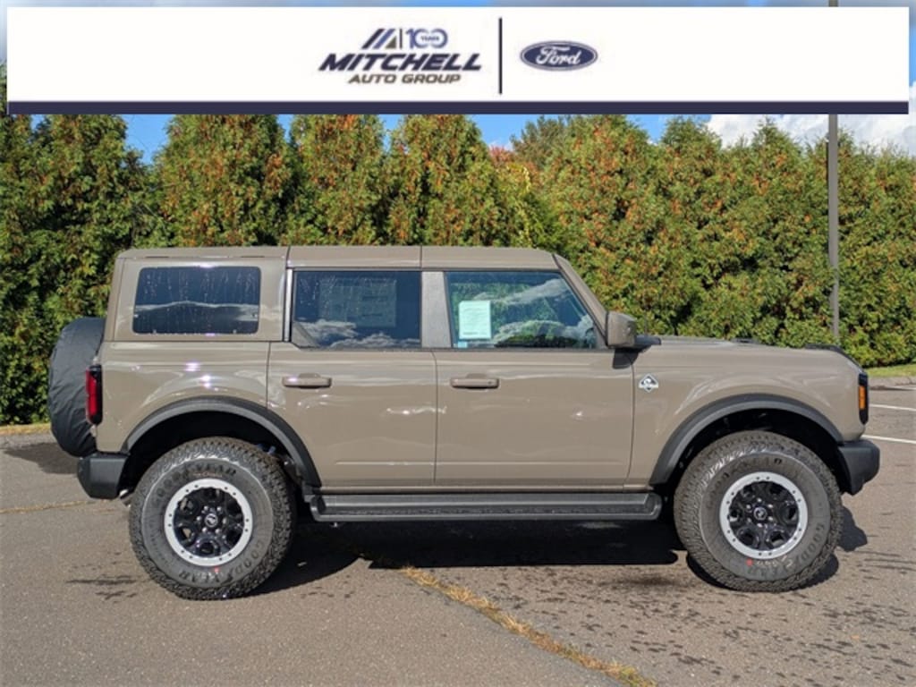 New 2025 Ford Bronco Outer Banks SUV