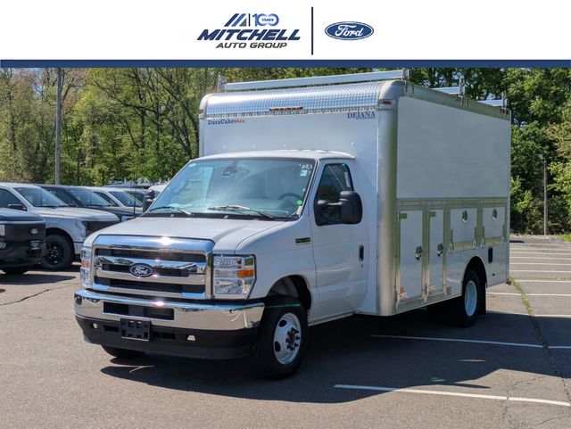 2026 Ford E-Series Cutaway Base - Photo 7