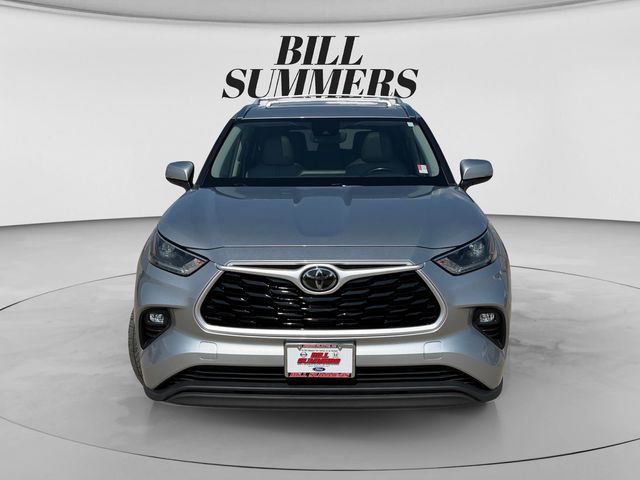 2021 Toyota Highlander XLE - Photo 8