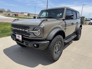 2025 Ford Bronco Badlands SUV