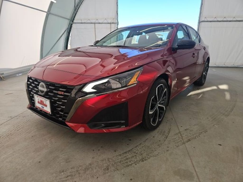 Used 2024 Nissan Altima 2.5 SR Sedan