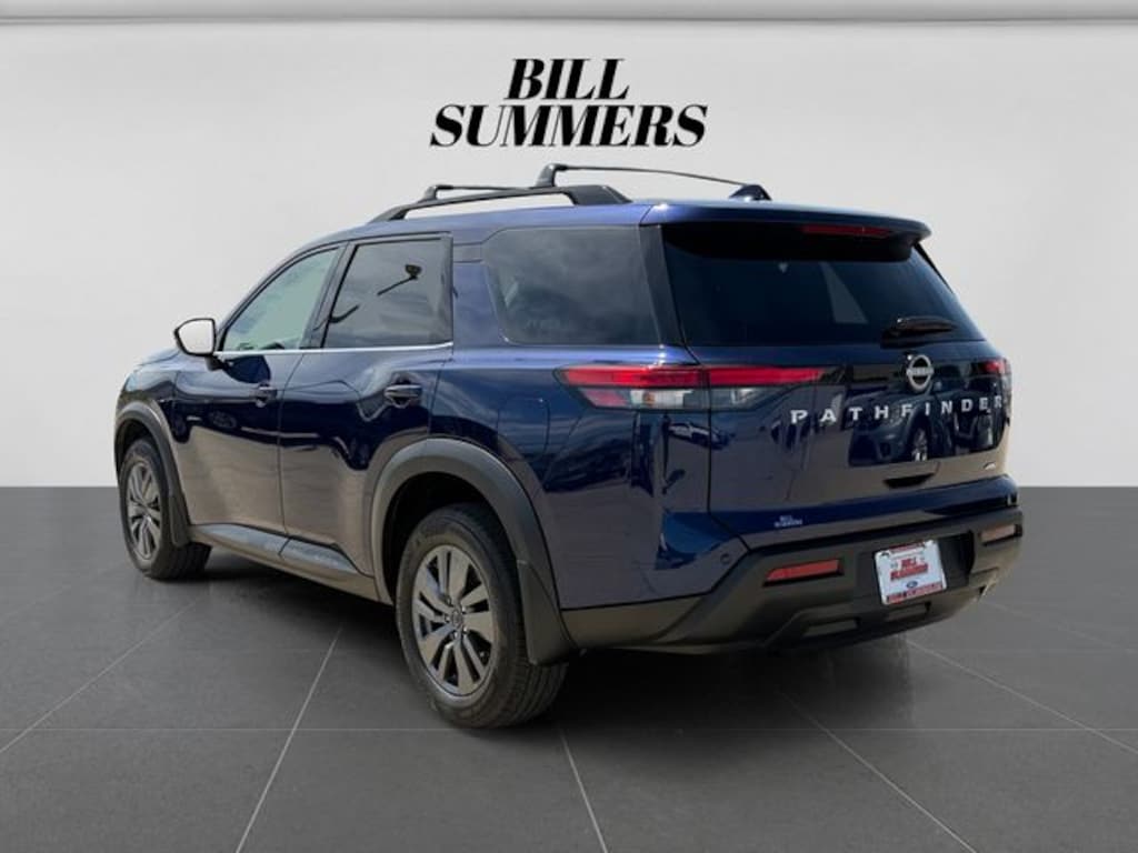 Used 2025 Nissan Pathfinder SV SUV