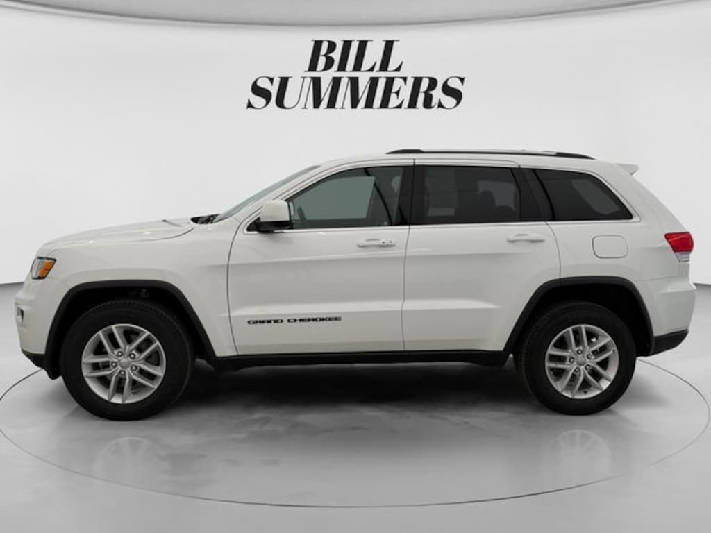 Used 2018 Jeep Grand Cherokee Laredo SUV