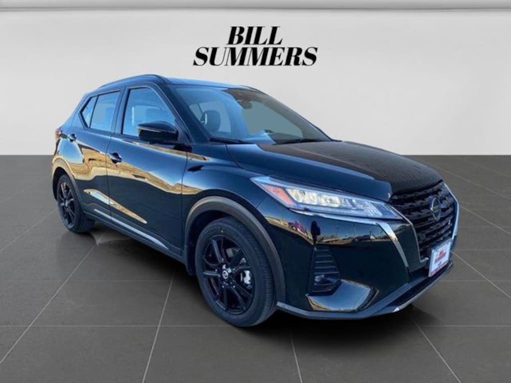 Used 2021 Nissan Kicks SR SUV