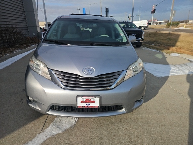 Used 2012 Toyota Sienna XLE with VIN 5TDYK3DC6CS278308 for sale in North Platte, NE