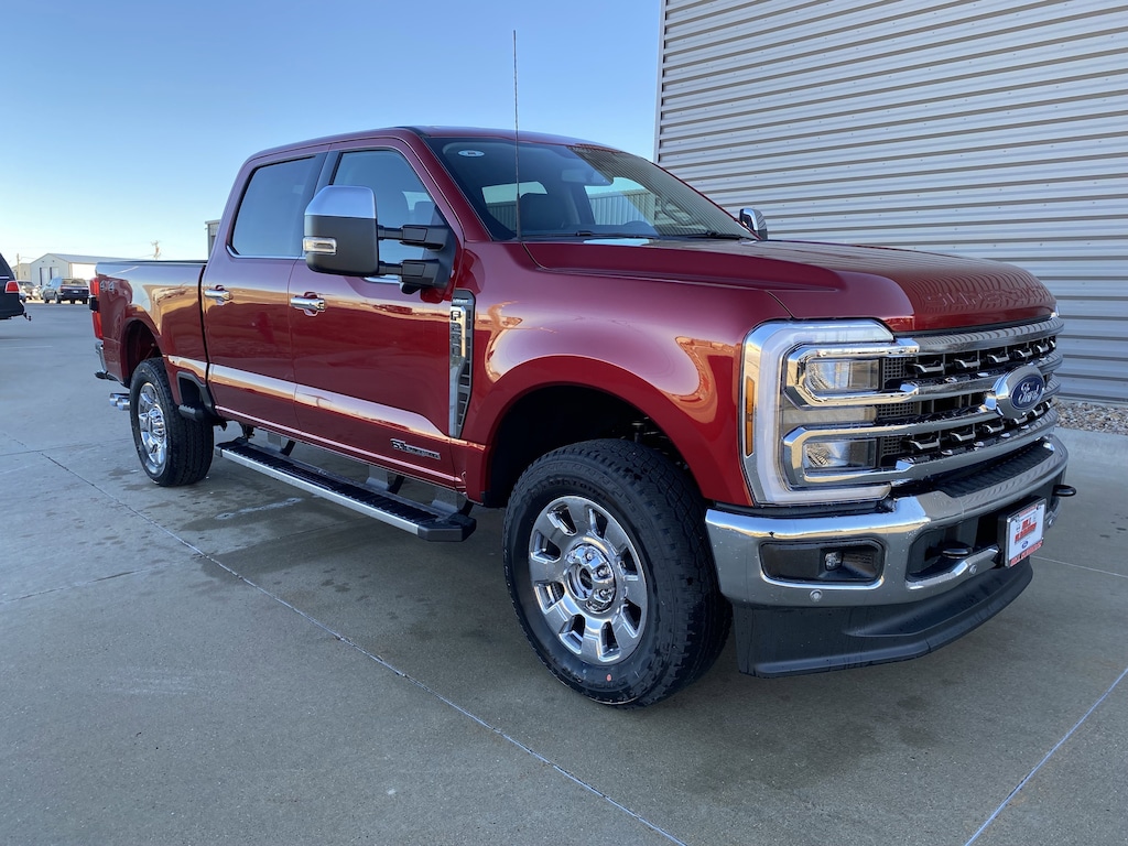 New 2026 Ford F-250 LARIAT Truck Crew Cab