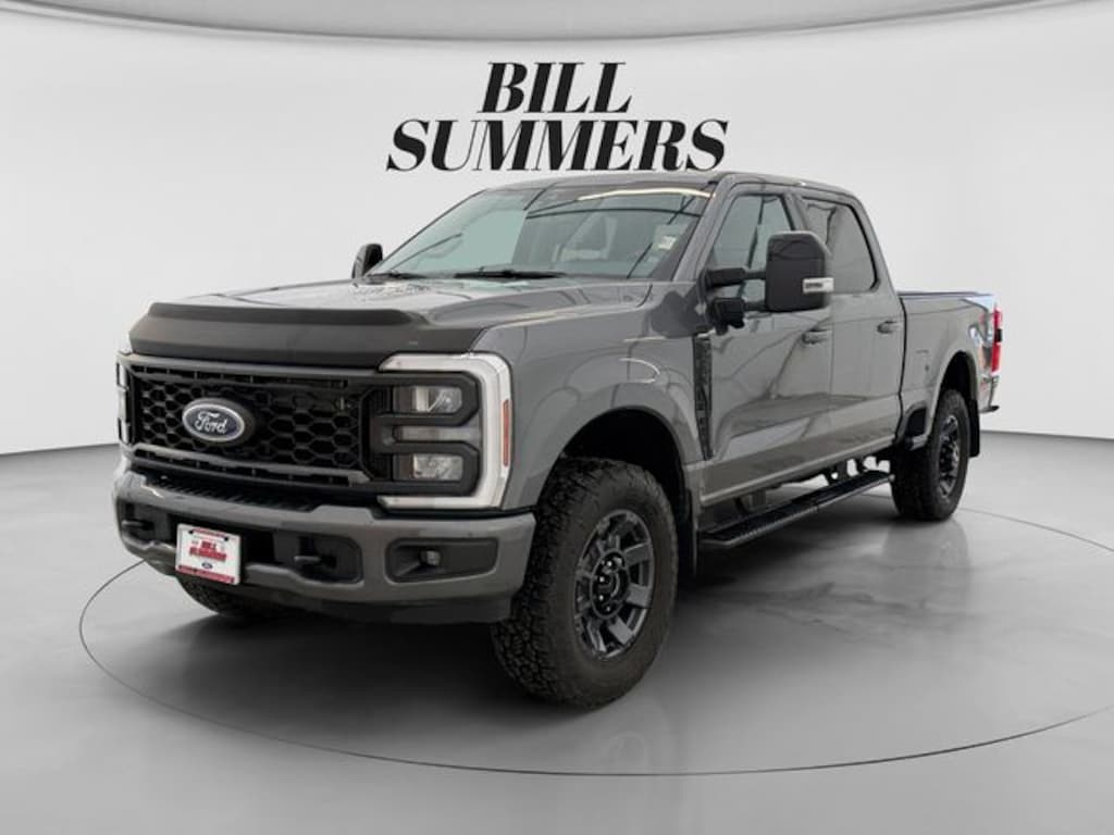 Used 2024 Ford F-250SD Lariat Truck