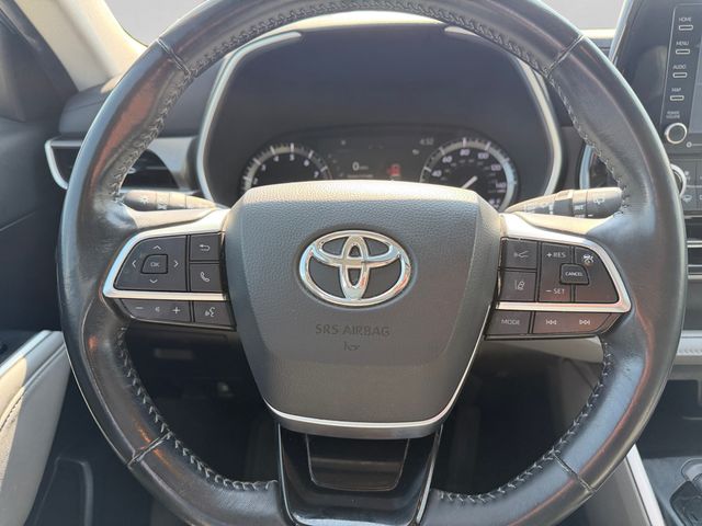 2021 Toyota Highlander XLE - Photo 13