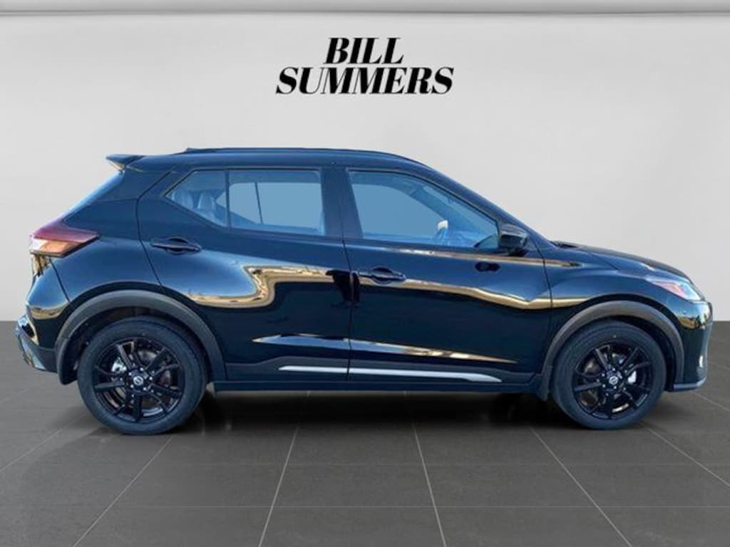 Used 2021 Nissan Kicks SR SUV