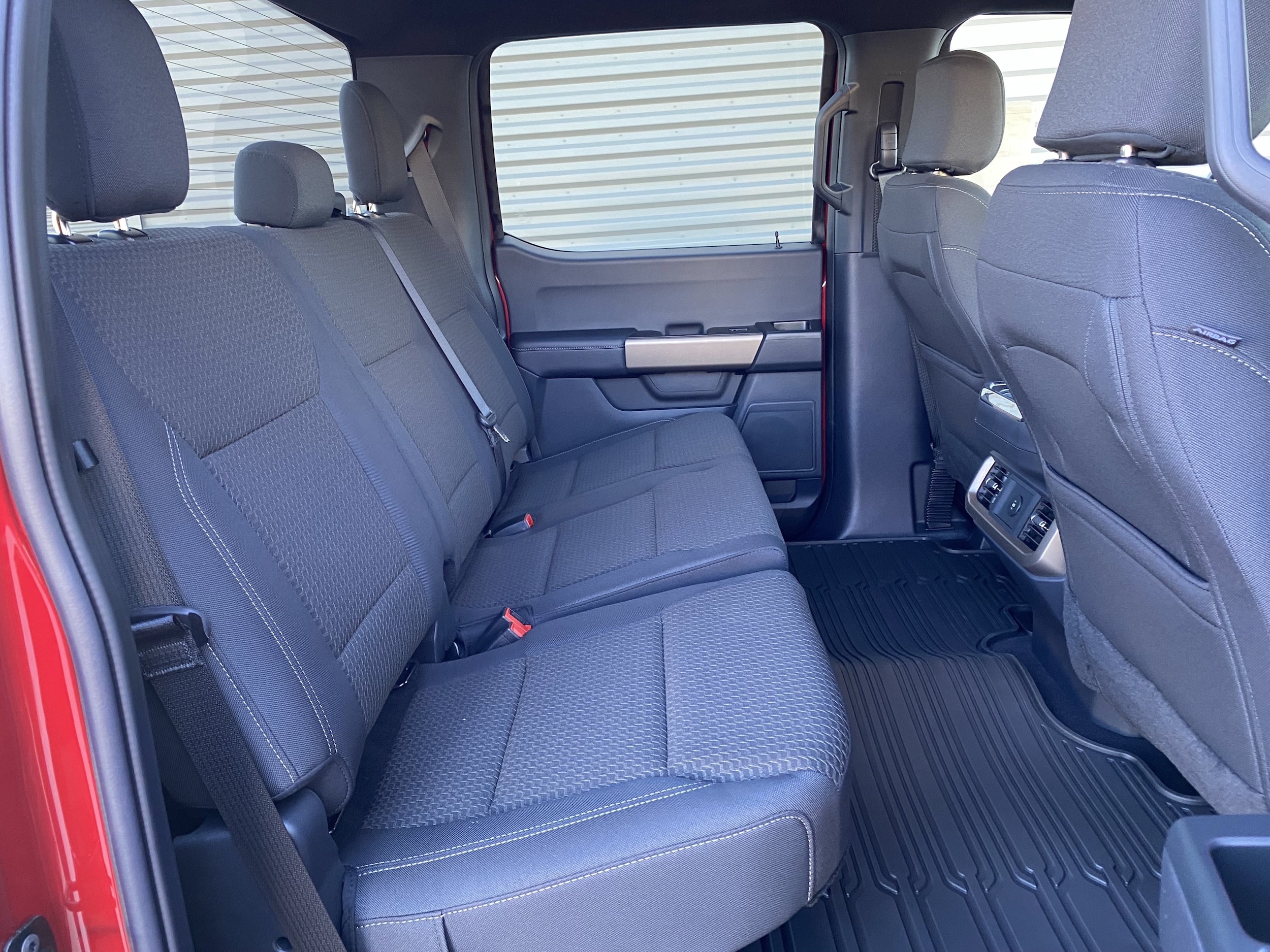 2025 Ford F-150 STX - Photo 13