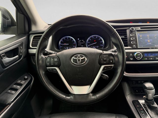 2018 Toyota Highlander Limited - Photo 13