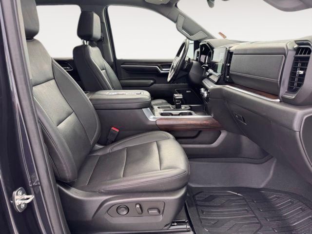 2022 GMC Sierra 1500 SLT - Photo 14
