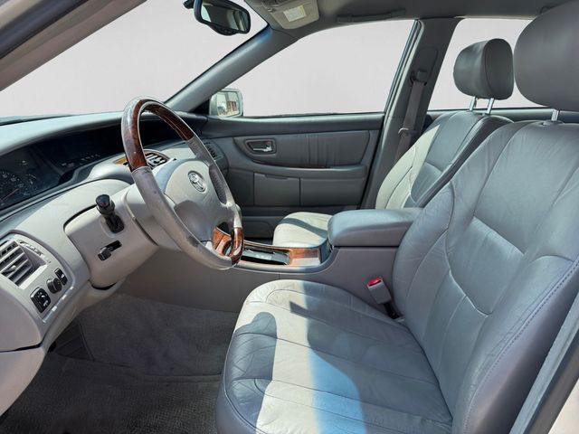 2003 Toyota Avalon - Photo 10