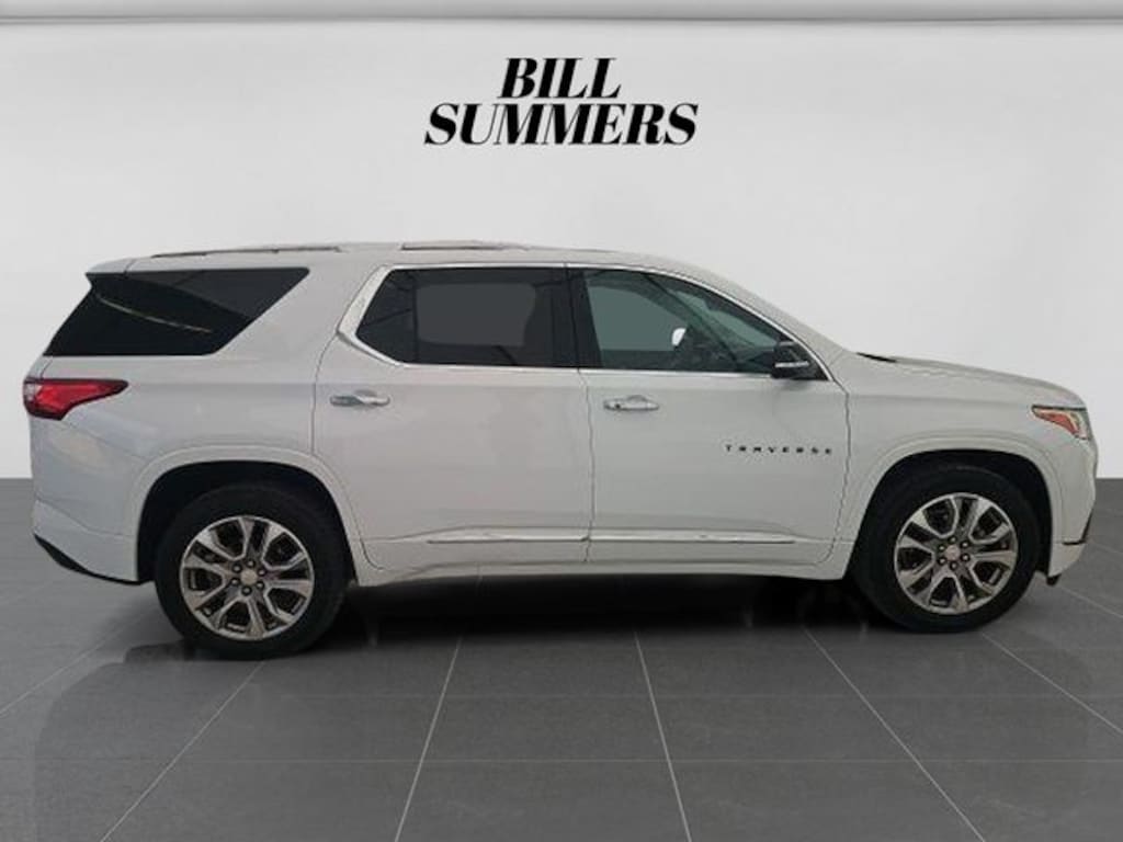 Used 2021 Chevrolet Traverse Premier SUV