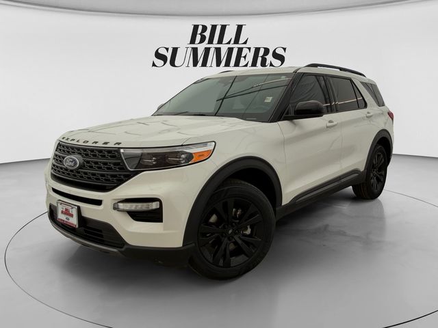 2022 Ford Explorer XLT 4WD's photo