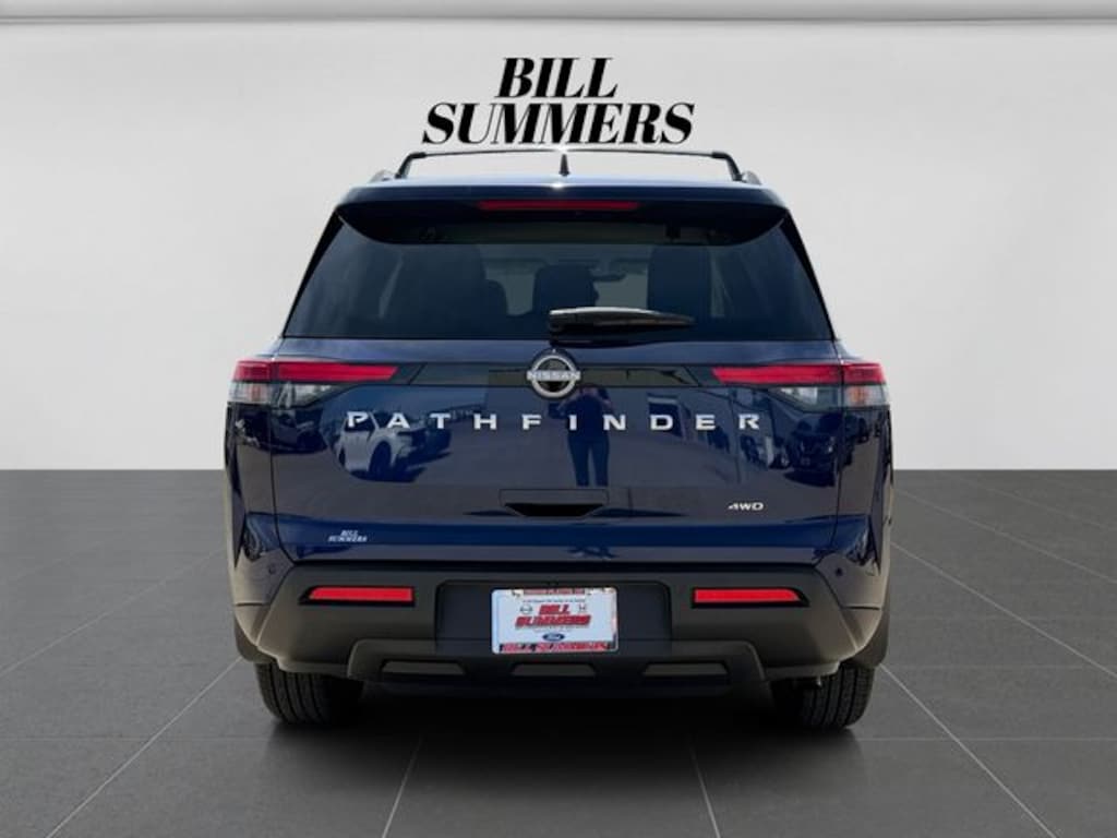 Used 2025 Nissan Pathfinder SV SUV