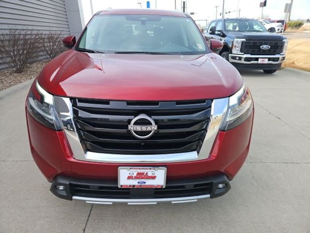 Used 2022 Nissan Pathfinder SL SUV