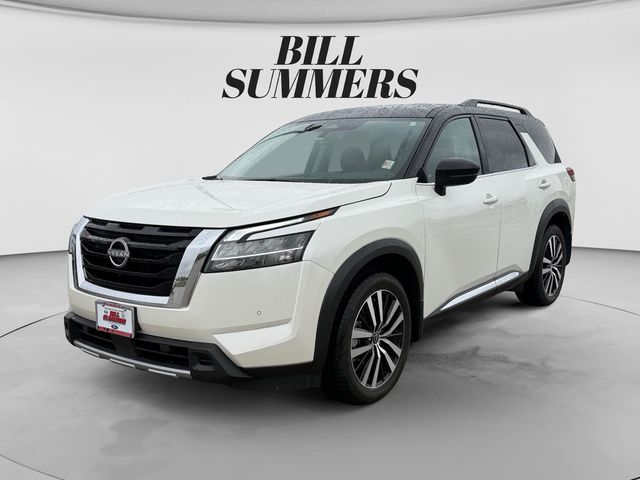 2024 Nissan Pathfinder Platinum 4WD's photo