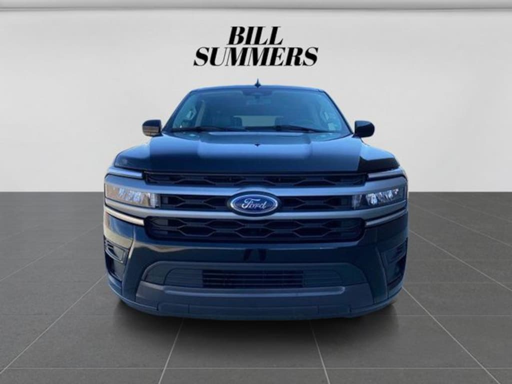 Used 2024 Ford Expedition XLT SUV