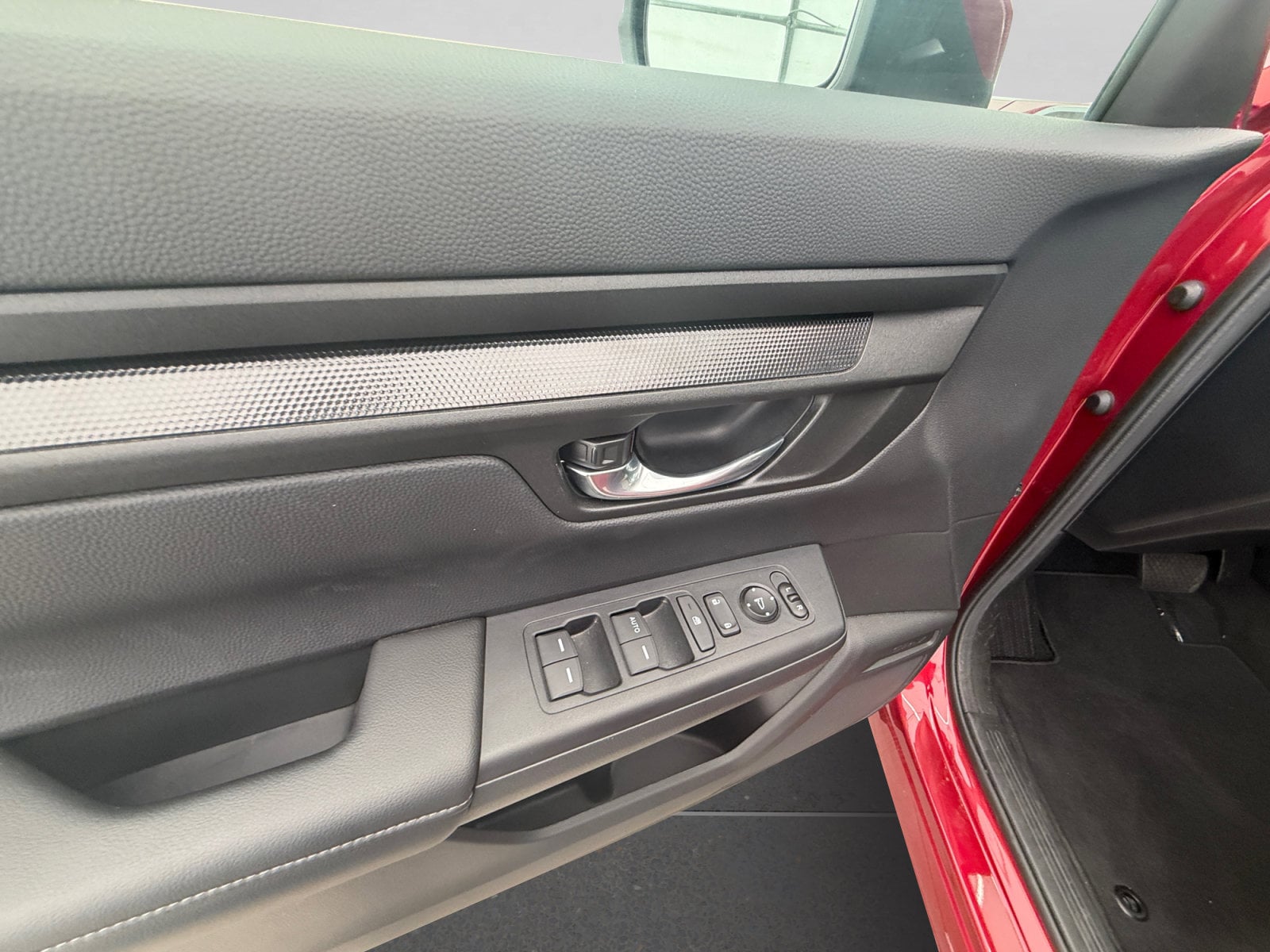 2026 Honda CR-V LX - Photo 11