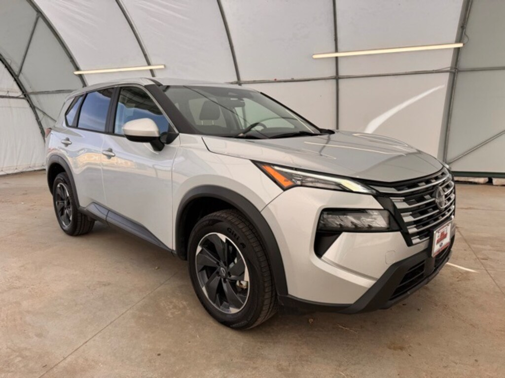 Used 2024 Nissan Rogue SV SUV
