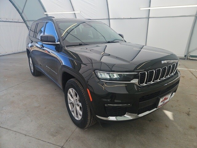 2022 Jeep Grand Cherokee Limited photo 2