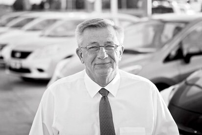 Staff member Milt Barnes from ID_7e918d65ddfc