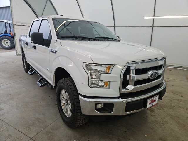 2015 Ford F-150 XLT photo 3