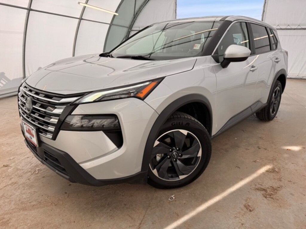 Used 2024 Nissan Rogue SV SUV